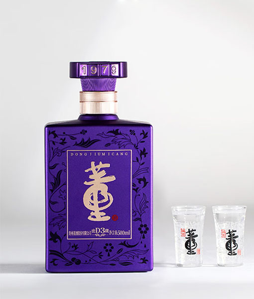 Chinese Baijiu, China's high-end famous liquor Dong Liquor